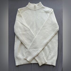 Uniqlo White Knit Sweater